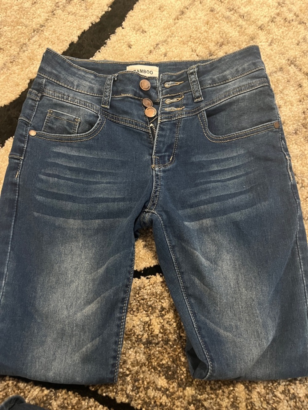 BAMBOO High-Rise Women’s Jeans in Dark Blue Wash